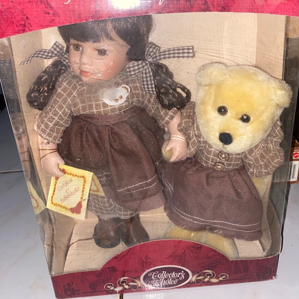 PORCELAIN DOLL SET TEDDY BEAR STAND BOX DAN DEE INTL BROWN DRESS HAND PAINTED